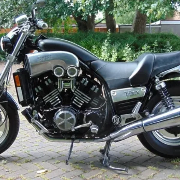 Yamaha V-MAX 1200 VMax naked muscle bike full power V boost Muscle bike