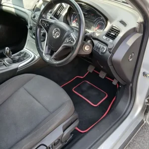 Vauxhall, INSIGNIA, Hatchback, 2015, Manual, 1598 (cc), 5 doors - Image 2