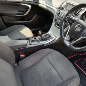 Vauxhall, INSIGNIA, Hatchback, 2015, Manual, 1598 (cc), 5 doors - Image 3