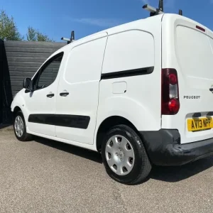 2013 Peugeot Partner 625 1.6 HDi 75 Professional Van PANEL VAN Diesel Manual - Image 6