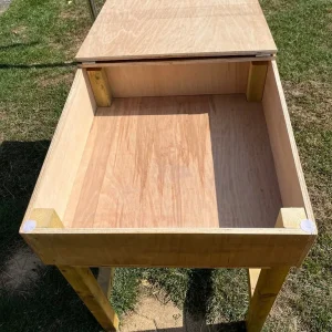 Wooden desk - Image 2