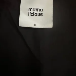 Summer maternity bundle size 12/M includes shorts, dresses and leggings - Image 6