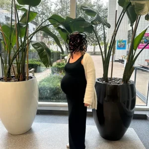 Summer maternity bundle size 12/M includes shorts, dresses and leggings - Image 7