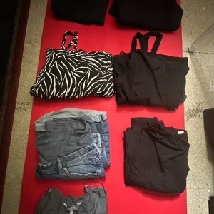 Summer maternity bundle size 12/M includes shorts, dresses and leggings