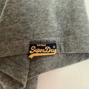 Superdry T Shirt - Image 7