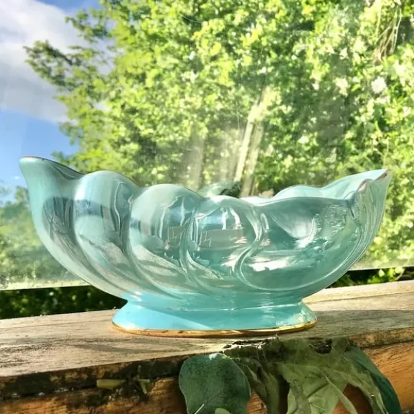 Antique vintage style vase vase stylish classic design Elegant ornamental vase