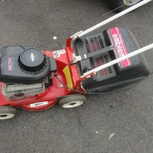 Mountfield emblem petrol lawnmower - Image 2