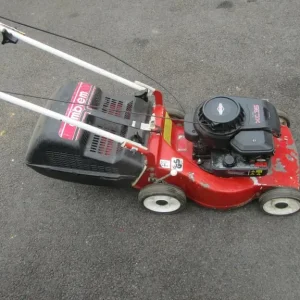 Mountfield emblem petrol lawnmower - Image 4