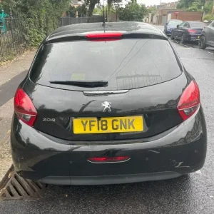 Peugeot, 208, Hatchback, 2018, Manual, 1199 (cc), 5 doors - Image 5