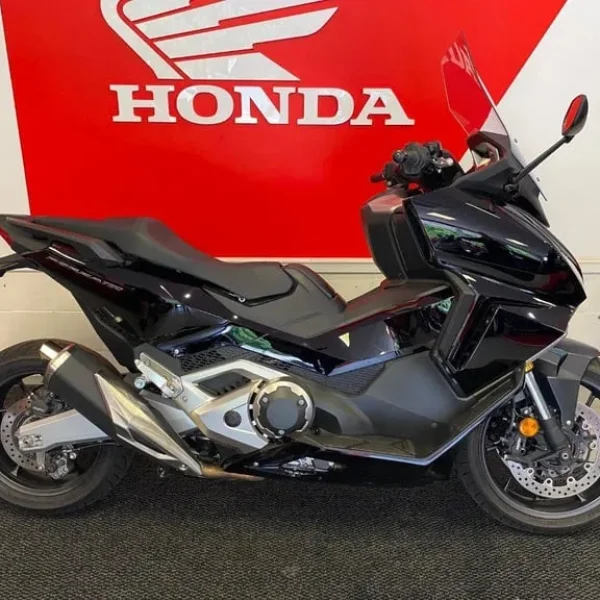 2021 HONDA FORZA 750 IN BLACK WITH FULL SERVICE HISTORY
