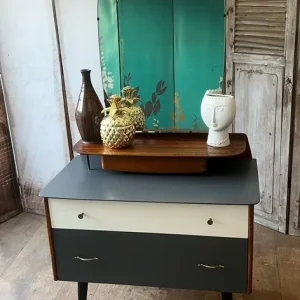 Lovely vintage retro Mid Century dressing table – local delivery