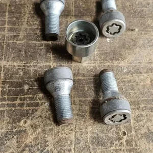 Locking wheel nuts for MG HS - Image 2