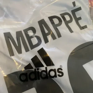 Real Madrid Home Kit 2024-25 – Emirates Fly Better – Adidas - Image 4