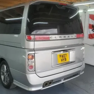 Nissan Elgrand e51 rider 2.5 automatic 8 seater fresh japanese import 2007 - Image 2