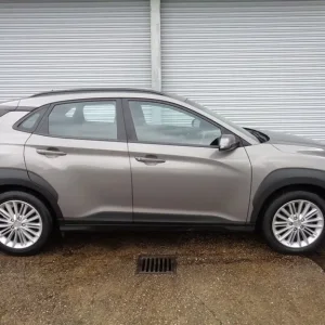 2018 Hyundai KONA SE Hatchback Petrol Manual - Image 3