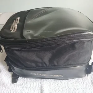 Bagster tank bag pristine condition - Image 2