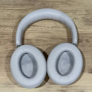 Bose QuietComfort Ultra Over-Ear Wireless Headphones - like brand new - Image 4