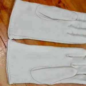 Vintage Cream Ladies Soft Leather Gloves Size 7.5 - Image 2
