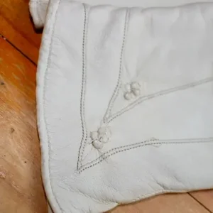 Vintage Cream Ladies Soft Leather Gloves Size 7.5 - Image 3