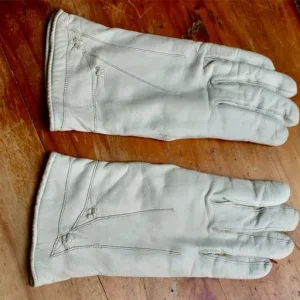 Vintage Cream Ladies Soft Leather Gloves Size 7.5