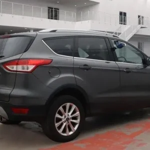 2015 Ford Kuga 2.0 TDCi Titanium Powershift AWD Euro 6 (s/s) 5dr HATCHBACK Diese - Image 4