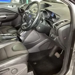 2015 Ford Kuga 2.0 TDCi Titanium Powershift AWD Euro 6 (s/s) 5dr HATCHBACK Diese - Image 7