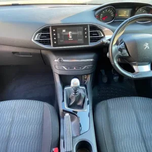 2016 Peugeot 308 BLUE HDI S/S ACTIVE 12 MONTHS MOT 12 MONTHS WARRANTY Hatchback Diesel Manual - Image 6