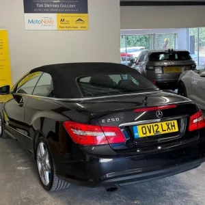 2012 Mercedes-Benz E-Class 1.8 E250 BlueEfficiency Sport Cabriolet G-Tronic+ Euro 5 (s/s) 2dr CON... - Image 4