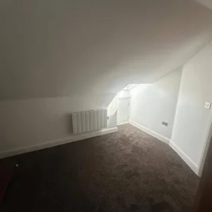 1-Bed Flat in West Harrow - All Bills Included - Image 2