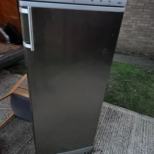 Tall Freezer in £85 | Can deliver nearby - Image 4