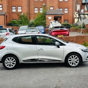 2016 Renault Clio DYNAMIQUE NAV DCI 5-Door Diesel - Image 8