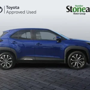 2022 Toyota Yaris Cross 1.5 VVT-h Design SUV 5dr Petrol Hybrid E-CVT Euro 6 (s/s) (116 ps) HATCHB... - Image 4