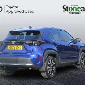 2022 Toyota Yaris Cross 1.5 VVT-h Design SUV 5dr Petrol Hybrid E-CVT Euro 6 (s/s) (116 ps) HATCHB... - Image 5