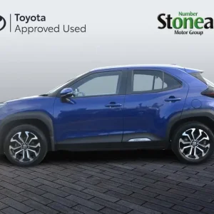 2022 Toyota Yaris Cross 1.5 VVT-h Design SUV 5dr Petrol Hybrid E-CVT Euro 6 (s/s) (116 ps) HATCHB... - Image 8