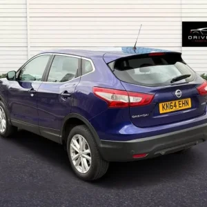 2014 Nissan Qashqai 1.5 dCi Acenta [Smart Vision Pack] 5dr HATCHBACK DIESEL Manual - Image 4