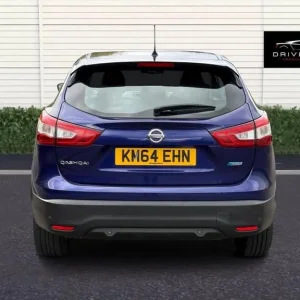 2014 Nissan Qashqai 1.5 dCi Acenta [Smart Vision Pack] 5dr HATCHBACK DIESEL Manual - Image 6