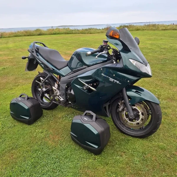 Triumph, SPRINT, 2012, 1050 (cc)