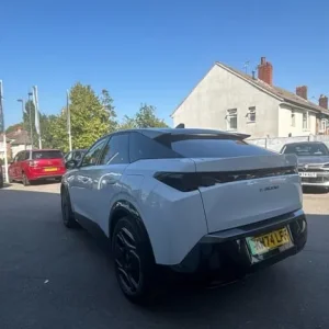 2024 Peugeot 3008 73kWh GT SUV 5dr Electric Auto (210 ps) SUV Electric Automatic - Image 5