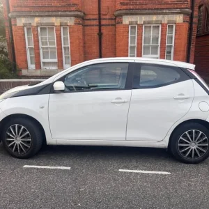 Toyota, AYGO, Hatchback, 2015, Semi-Auto, 998 (cc), 5 doors