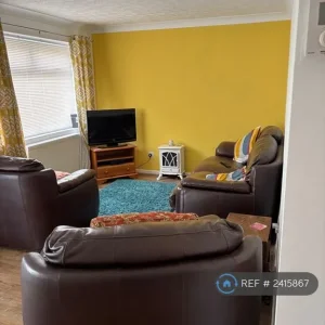 3 bedroom house in Burghley Court, Middlesbrough, TS8 (3 bed) (#2415867) - Image 2