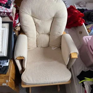 Feeding/rocking chair