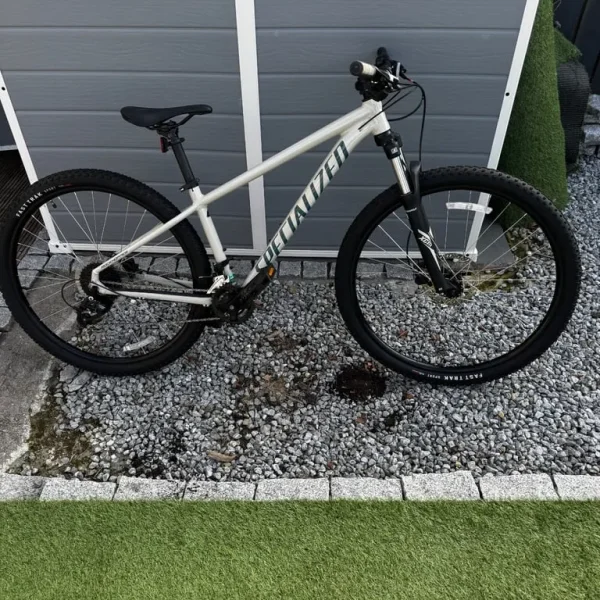 Specialized Rockhopper Mountain Bike
