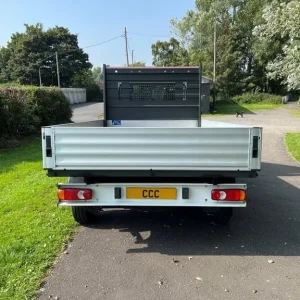 July 2019 Peugeot Boxer 2.0 BlueHDi 335 Built For Business Plus (160) Dropside - Image 3