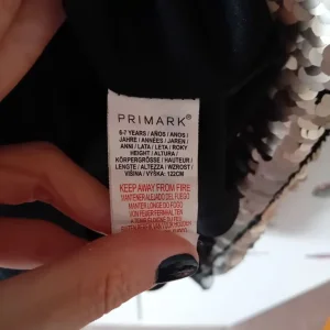 Girls party dress age 6-7 - Image 4