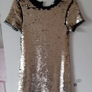 Girls party dress age 6-7