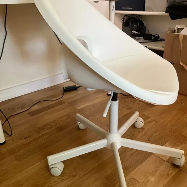 Adjustable swivel chair