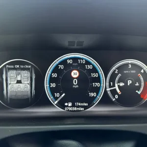 Jaguar, XF, Saloon, 2017, Other, 2993 (cc), 4 doors - Image 4