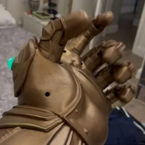 Thanos Gauntlet Marvel Legends Avengers - Image 2