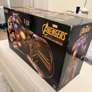 Thanos Gauntlet Marvel Legends Avengers - Image 4