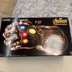 Thanos Gauntlet Marvel Legends Avengers - Image 5